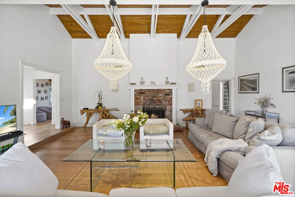 Unit for sale at 6052 Merritt Drive, Malibu, CA 90265