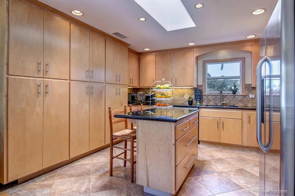 Unit for sale at 1126 Arcadia Road, #B, Encinitas, CA 92024