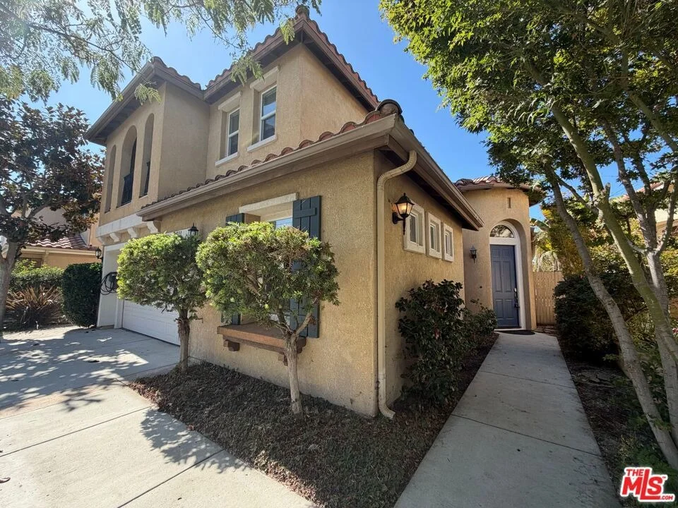 Unit for sale at 1733 Avenida Cafe, Camarillo, CA 93012