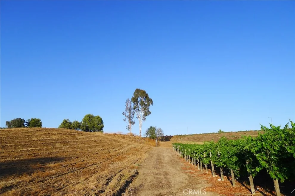 Unit for sale at 40088 Walcott Lane, Temecula, CA 92591