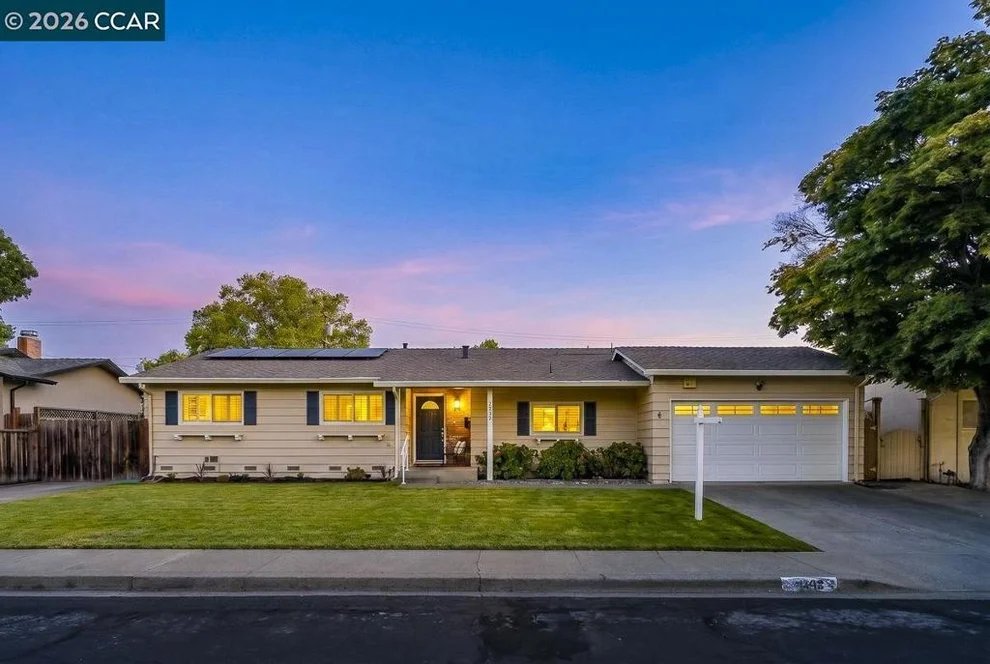Unit for sale at 4242 Henning Dr, Concord, CA 94521
