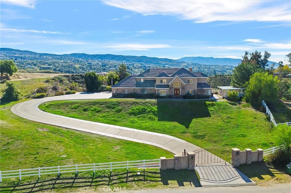 Unit for sale at 39357 Calle Bellagio, Temecula, CA 92592