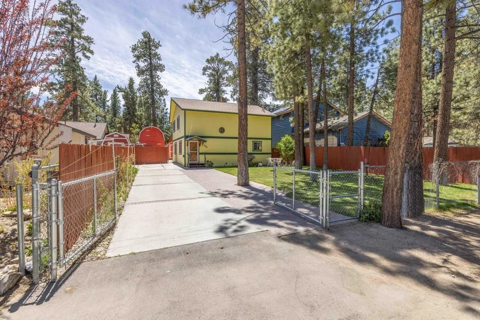 Unit for sale at 604 E Meadow Lane, Big Bear, CA 92314