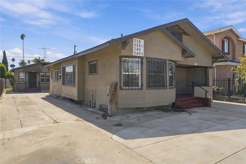 Unit for sale at 338 W 74th, Los Angeles, CA 90003