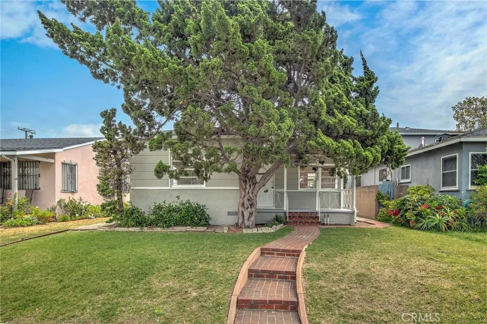 Unit for sale at 956 S Oak, Inglewood, CA 90301