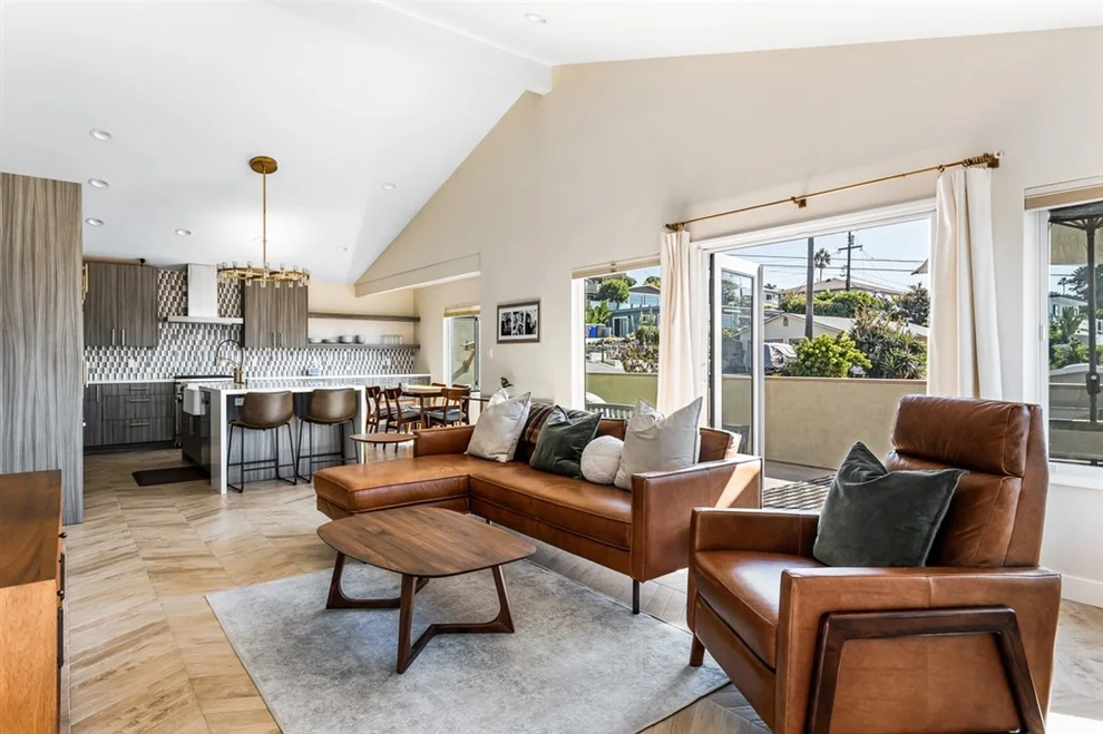 Unit for sale at 24 Briggs Ave, Encinitas, CA 92024