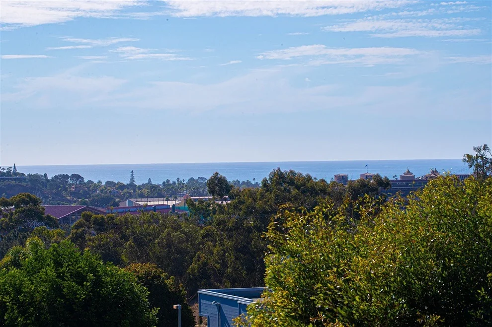 Unit for sale at 1031 Reliance Way, Del Mar, CA 92014
