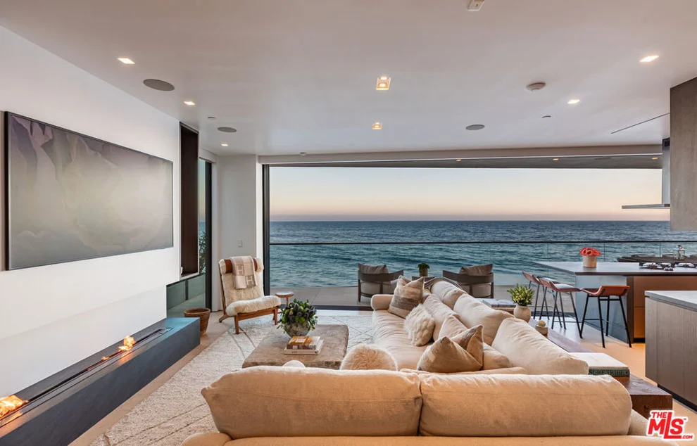 Unit for sale at 18954 Pacific Coast Highway, Malibu, CA 90265