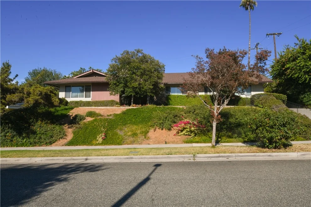 Unit for sale at 5306 Bardwell, Riverside, CA 92506