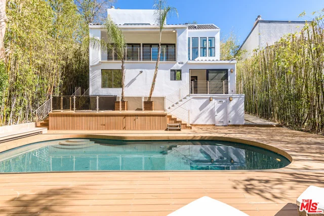 Unit for sale at 2663 DESMOND ESTATES Road, Los Angeles, CA 90046