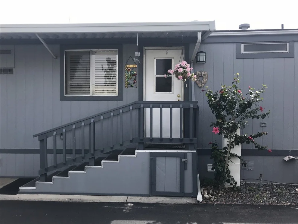 Unit for sale at 211 N Citrus Ave, Escondido, CA 92027
