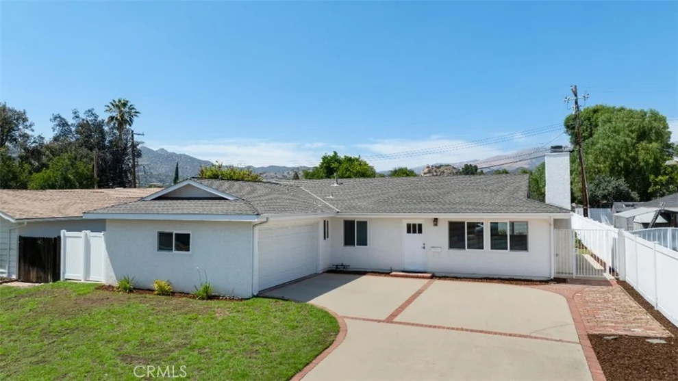 Unit for sale at 21713 San Jose Street, Chatsworth, CA 91311