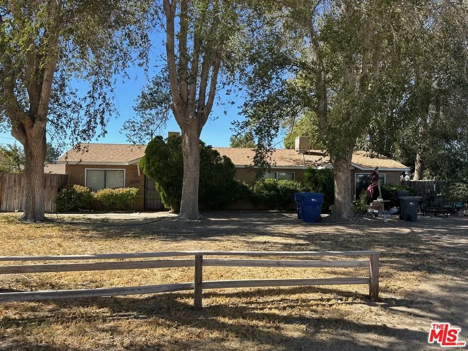 Unit for sale at 3235 E Avenue H10, Lancaster, CA 93535