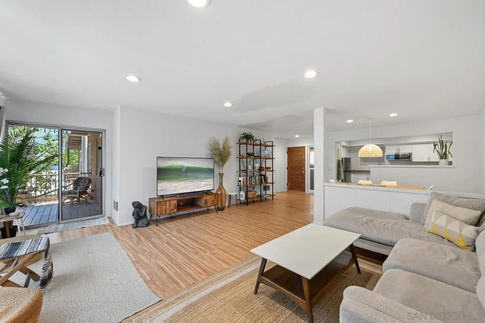 Unit for sale at 2610 Torrey Pines Rd., La Jolla, CA 92037