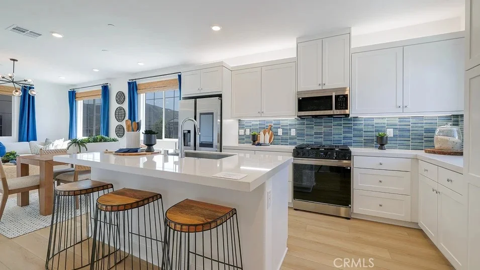 Unit for sale at 2169 Aneto Way, Santa Paula, CA 93060