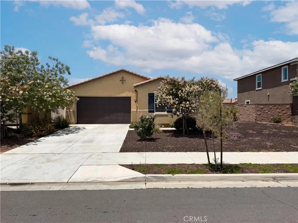 Unit for sale at 2460 Fernwood Lane, Perris, CA 92570