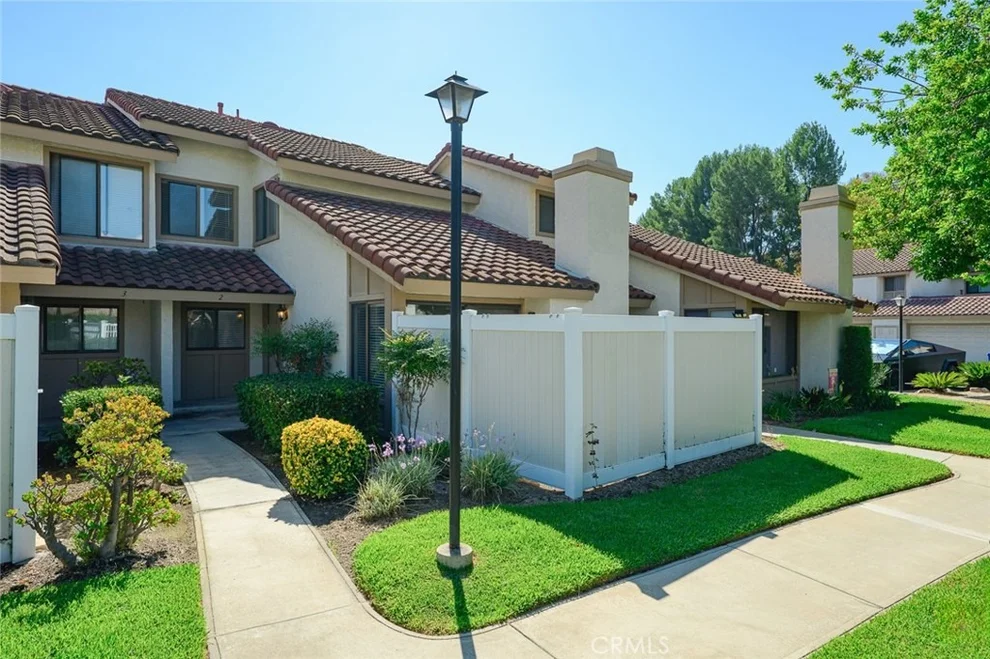 Unit for sale at 23001 Paseo De Terrado, Diamond Bar, CA 91765