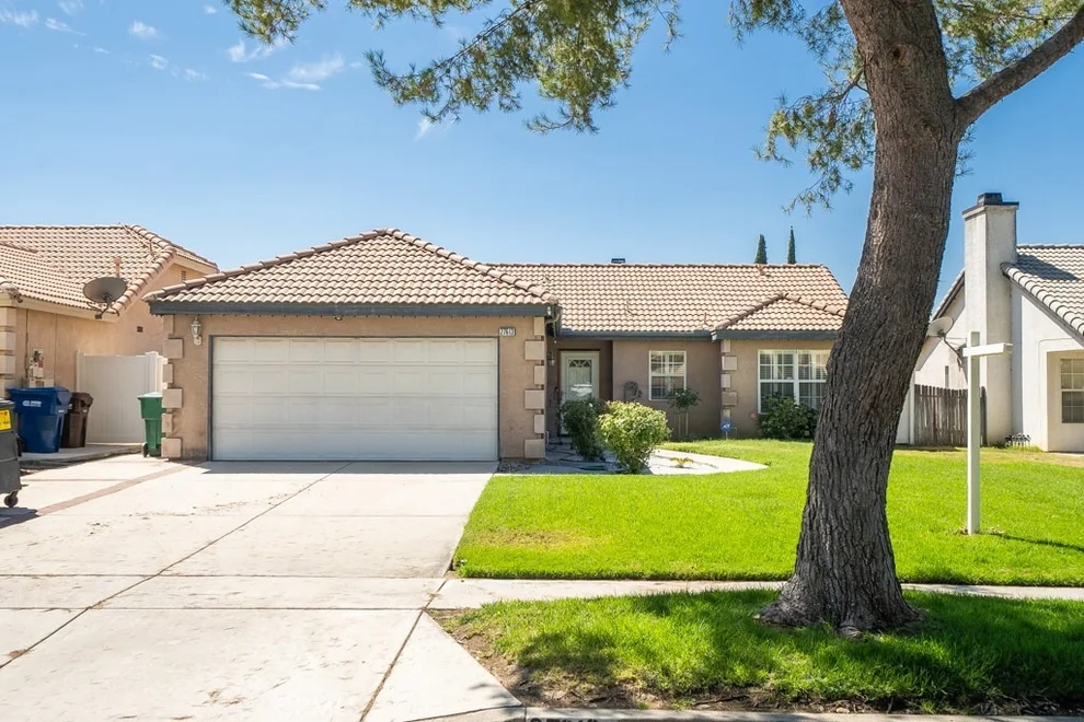 Unit for sale at 27613 Temple Street, Highland, CA 92346