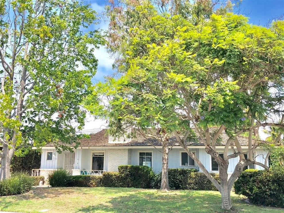 Unit for sale at 9 Sierra Way, Chula Vista, CA 91911