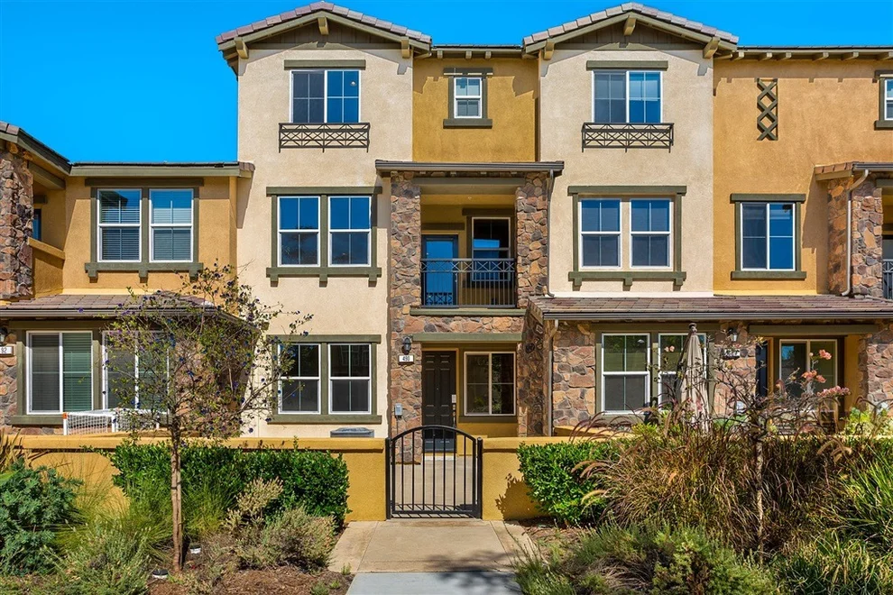 Unit for sale at 490 Prosperity Dr, San Marcos, CA 92069