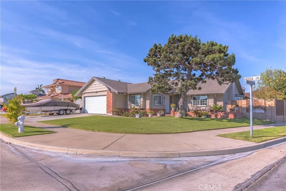 Unit for sale at 11899 LOTUS Avenue, Fountain Valley, CA 92708