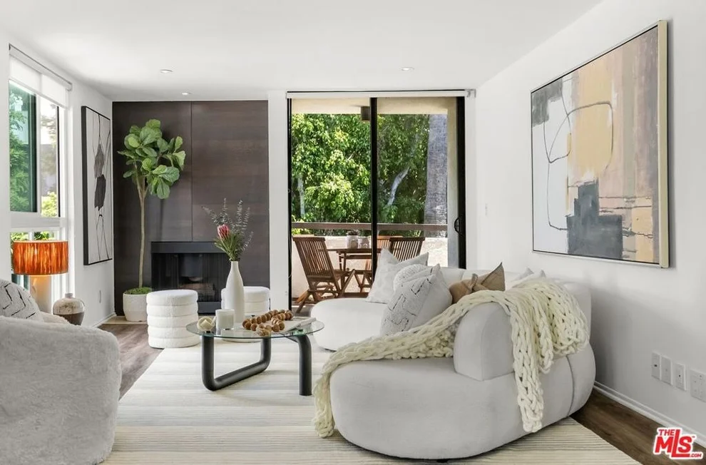 Unit for sale at 911 N Kings Road, West Hollywood, CA 90069