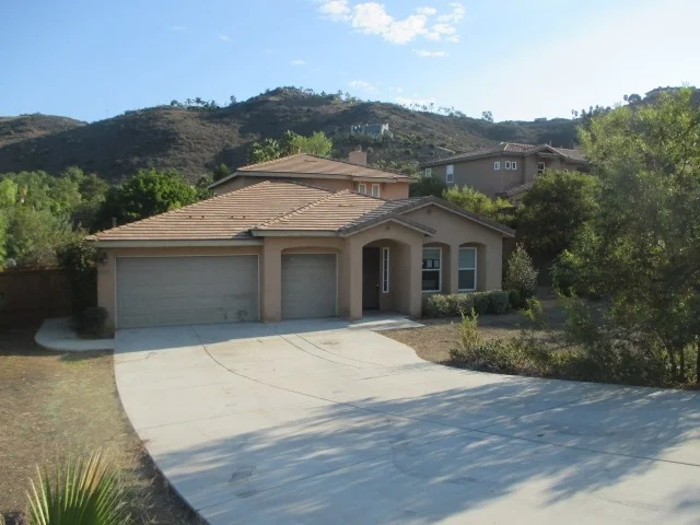Unit for sale at 2512 Vendimia Ct, Vista, CA 92084