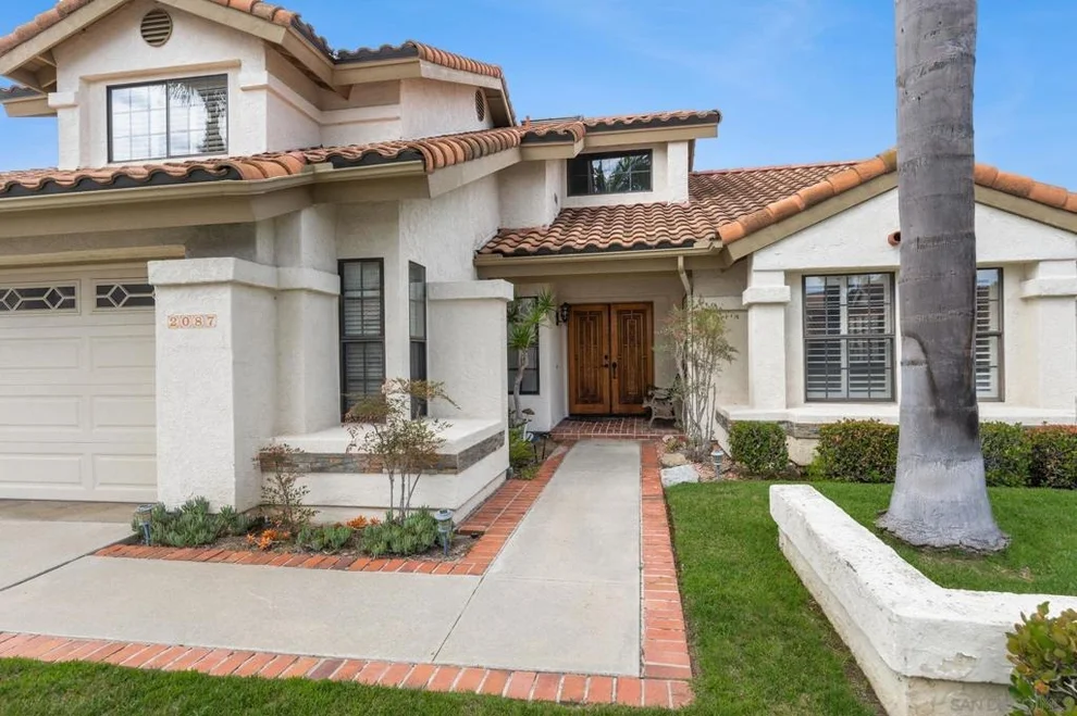 Unit for sale at 2087 Balboa Cir., Vista, CA 92081