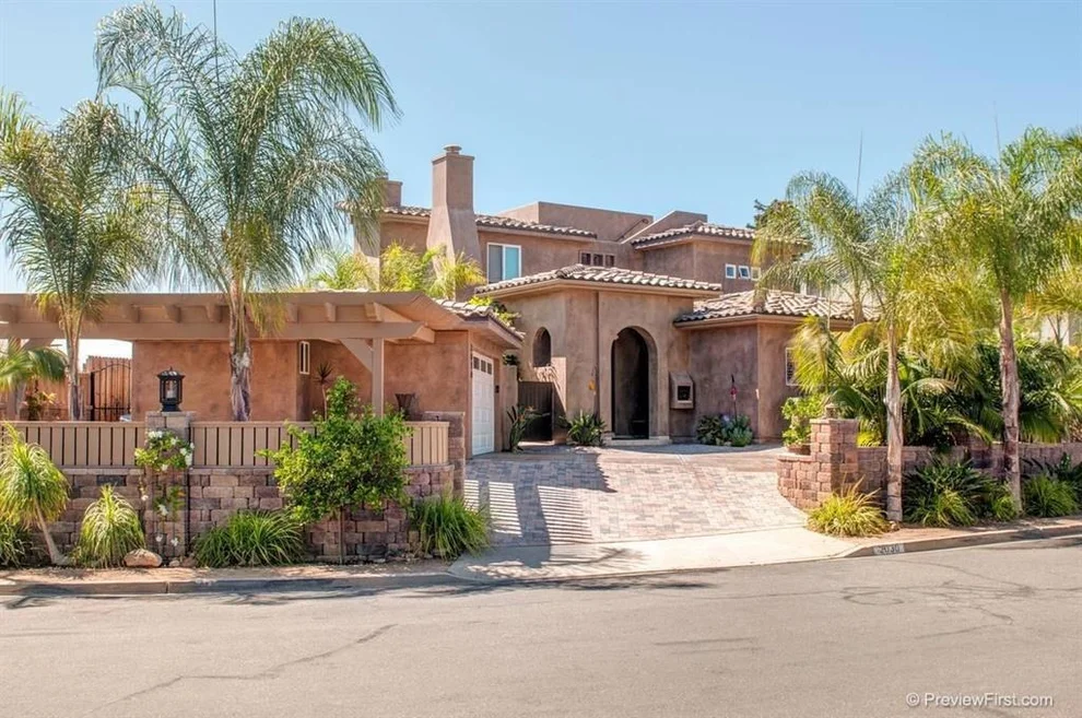 Unit for sale at 2030 Garfield Road, San Diego, CA 92110