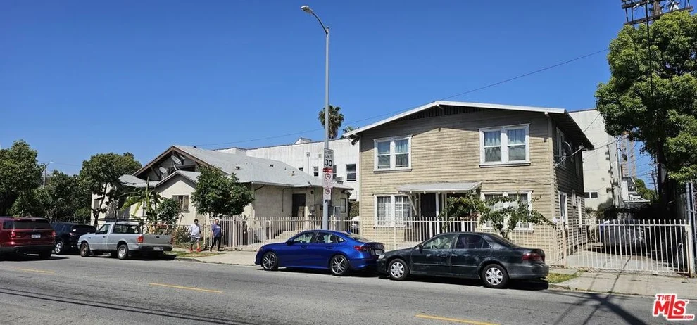 Unit for sale at 1120 N Van Ness Avenue, Los Angeles, CA 90038