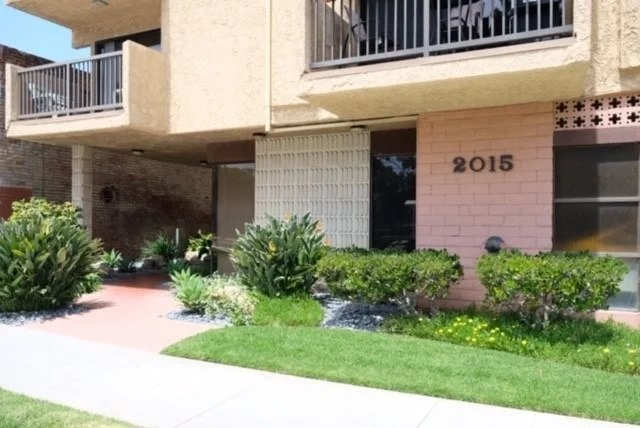 Unit for sale at 2015 E Broadway, Long Beach, CA 90803