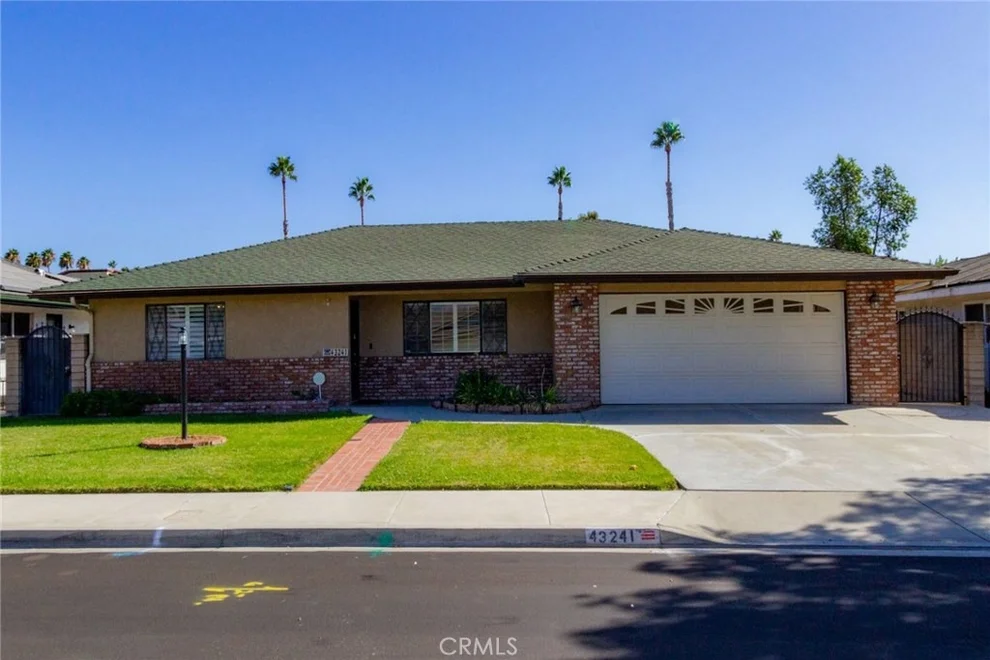 Unit for sale at 43241 Babcock Avenue, Hemet, CA 92544