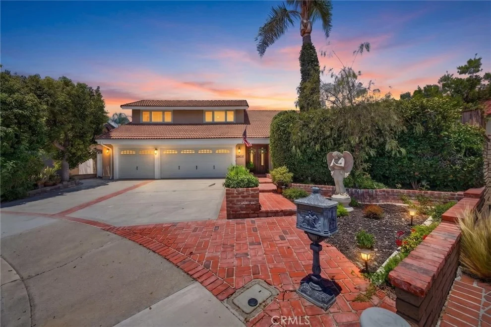 Unit for sale at 26615 Tampico Place, Mission Viejo, CA 92691