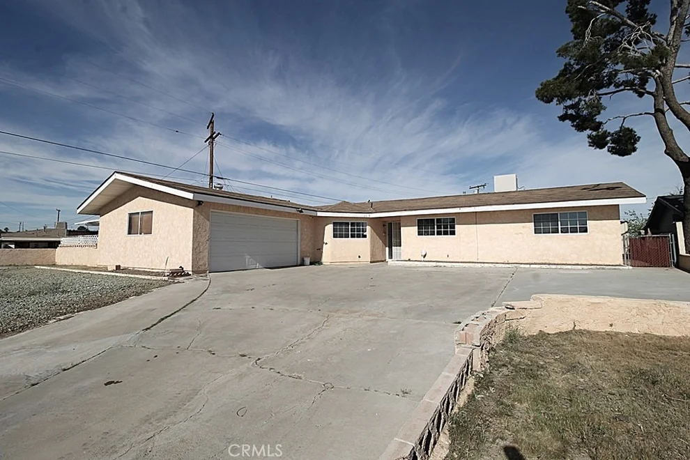 Unit for sale at 1105 Bigger, Barstow, CA 92311