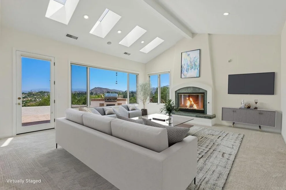 Unit for sale at 17572 Via Loma Drive, Poway, CA 92064