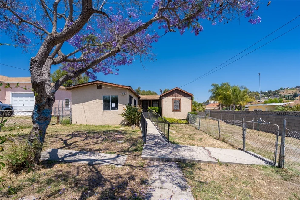 Unit for sale at 611 Fergus St, San Diego, CA 92114