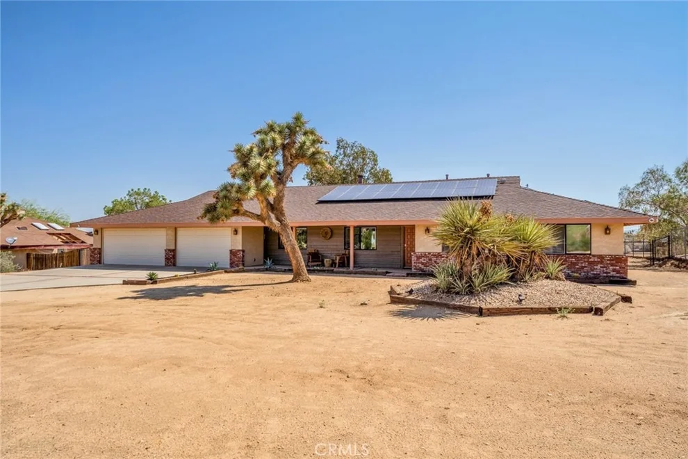 Unit for sale at 7379 Chippewa Trail, Yucca Valley, CA 92284