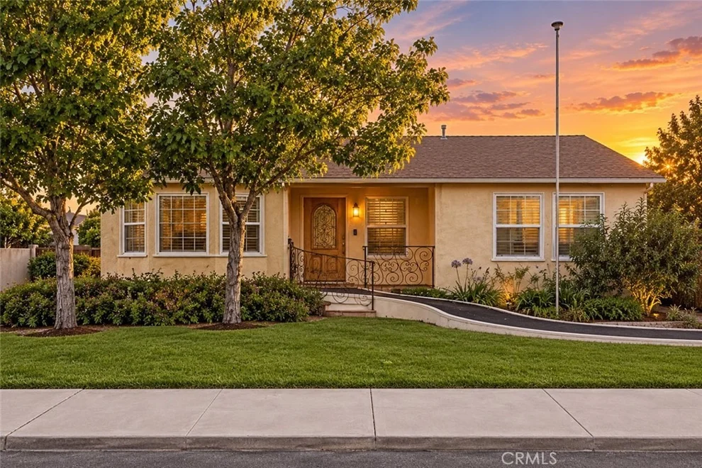 Unit for sale at 331 N Reese, Burbank, CA 91506