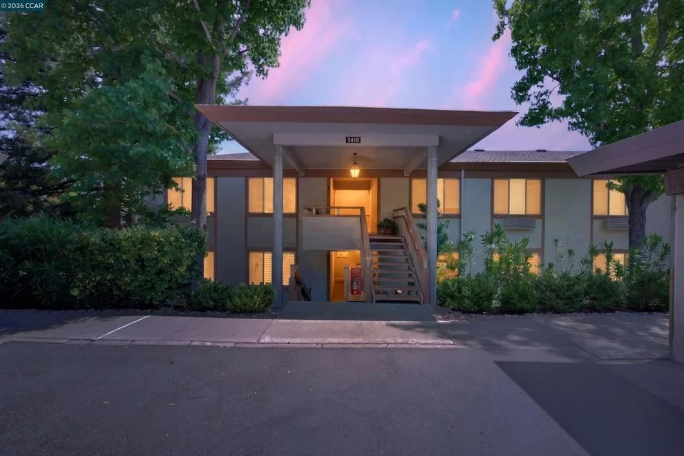 Unit for sale at 3410 Tice Creek Dr, Walnut Creek, CA 94595