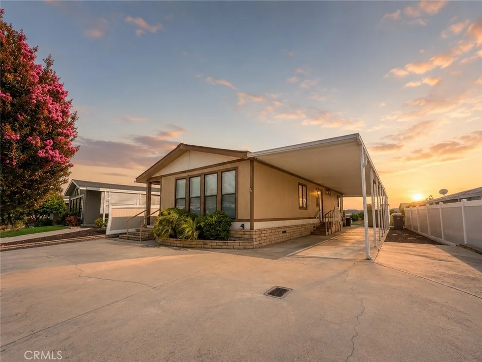 Unit for sale at 28861 Via Playa Del Rey, Murrieta, CA 92563