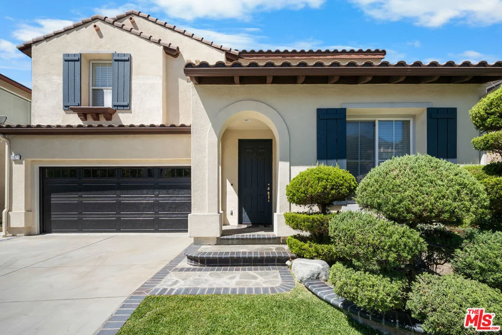 Unit for sale at 11071 Tamberly Lane, Los Angeles, CA 91042