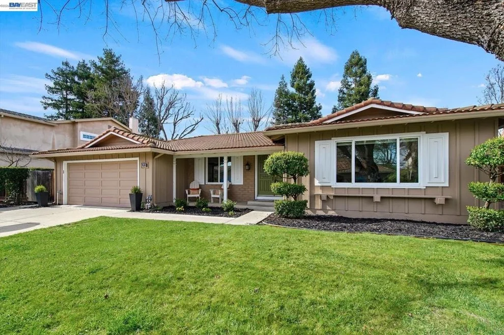 Unit for sale at 4586 Gatetree Cir, Pleasanton, CA 94566