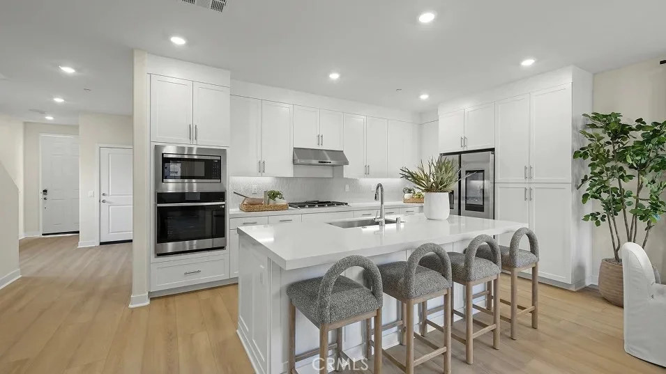 Unit for sale at 2014 Pyrenes Place, Santa Paula, CA 93060