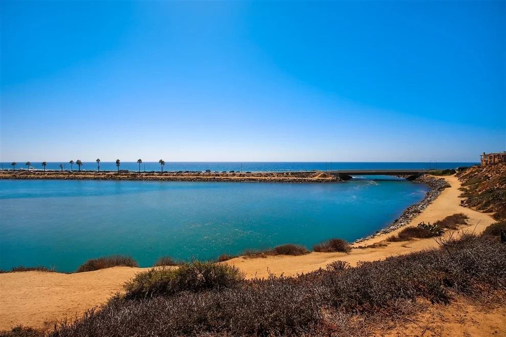 Unit for sale at 335 Date Ave, Carlsbad, CA 92008