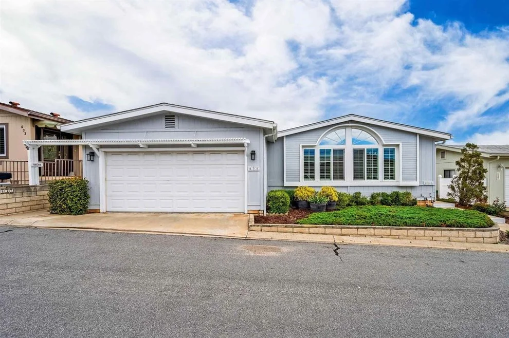 Unit for sale at 635 Via Santa Cruz, Vista, CA 92081