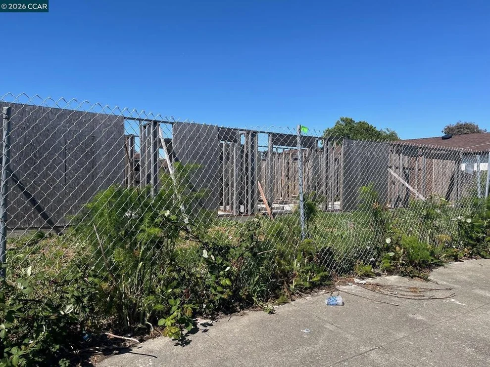 Unit for sale at 345 grove, Richmond, CA 94801