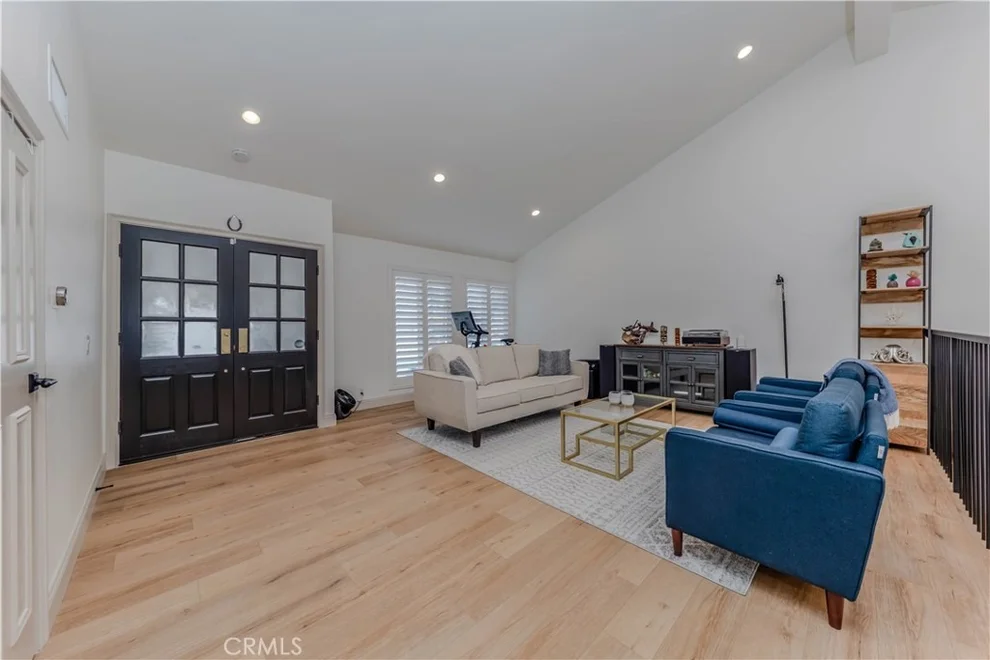 Unit for sale at 23862 Helsinki, Mission Viejo, CA 92691