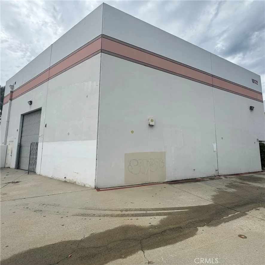 Unit for sale at 10172 Olney, El Monte, CA 91731