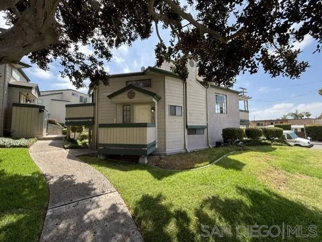 Unit for sale at 4751 Lamont Street, San Diego, CA 92109