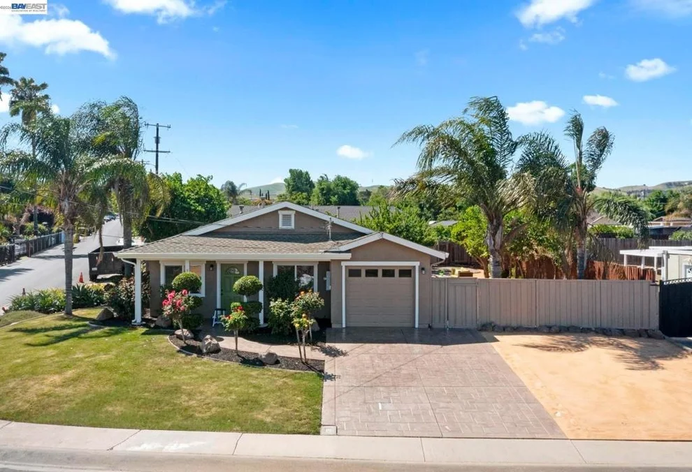 Unit for sale at 167 Peninsula Road, Bay Point, CA 94565